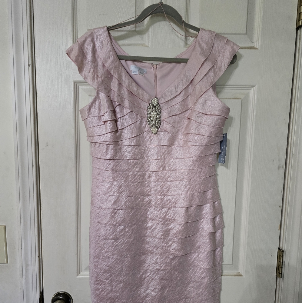 Elegant Pink Sleeveless Dress